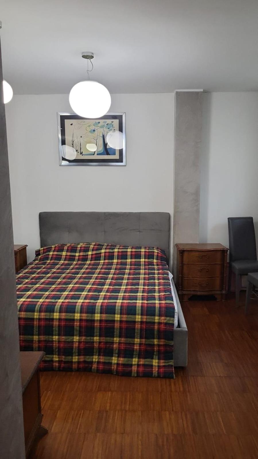 Lussuosa Villa Vicino Alla Stazione Caronno Pertusella Zewnętrze zdjęcie
